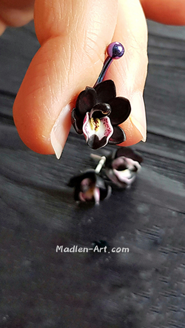 Black Orchid Navel Piercing – Rebirth